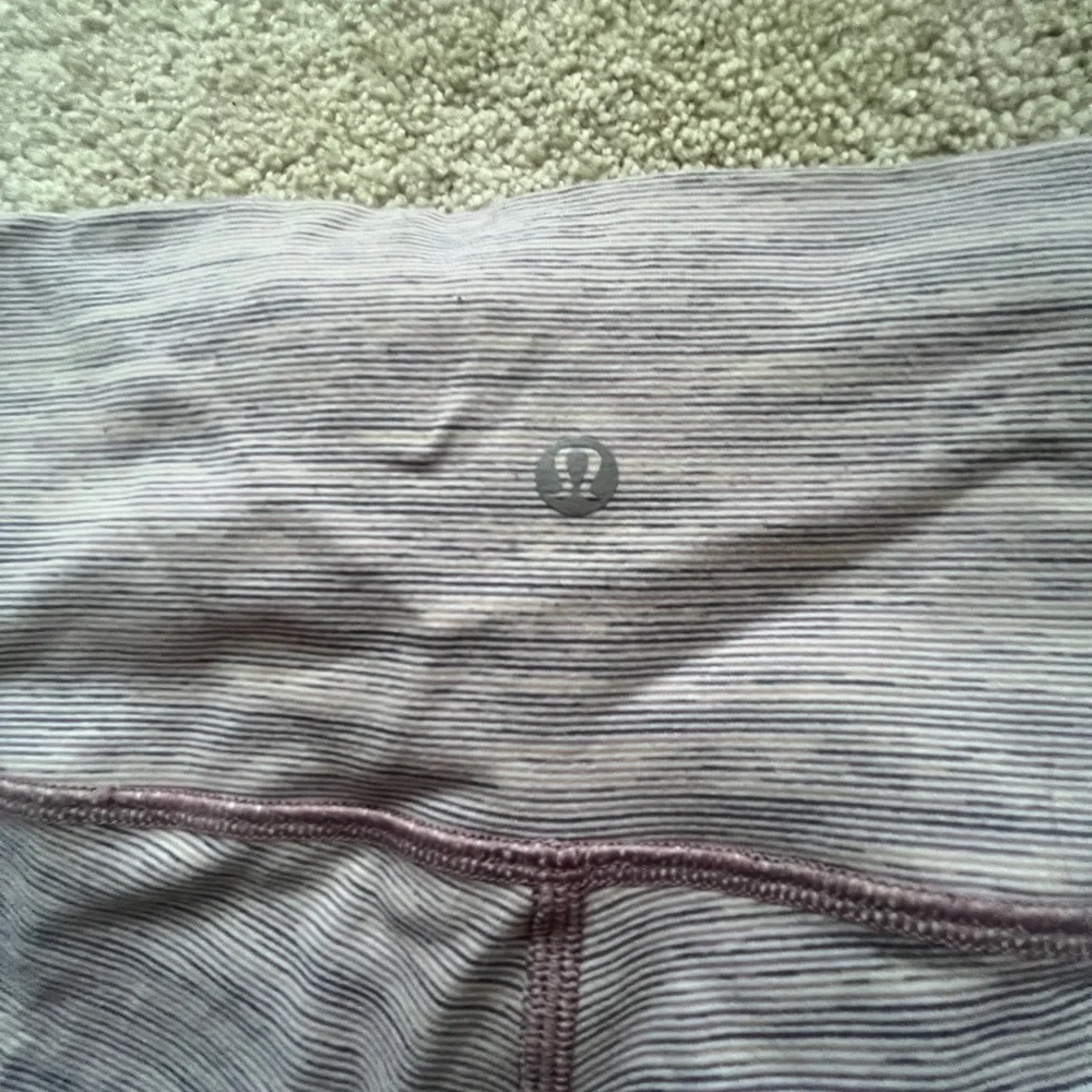 Lululemon leggings - Picture 2 of 4